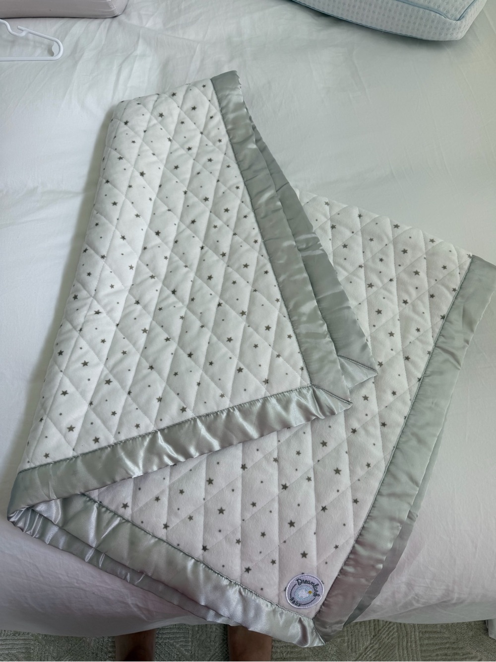 Dreamland Baby Weighted Sleep Blanket White and Gray